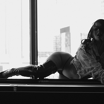 SEASON 2 &bull; GINA VALENTINA &bull; EDITORIAL SET