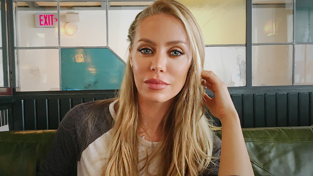 SEASON 2 &bull;&nbsp;NICOLE ANISTON &bull;&nbsp;BONUS